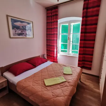 Apartment Big And Spacious In The Heart Of Omis